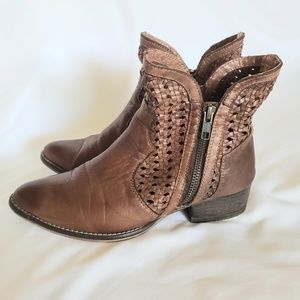 Seychelles leather Ankle Boots Size 9